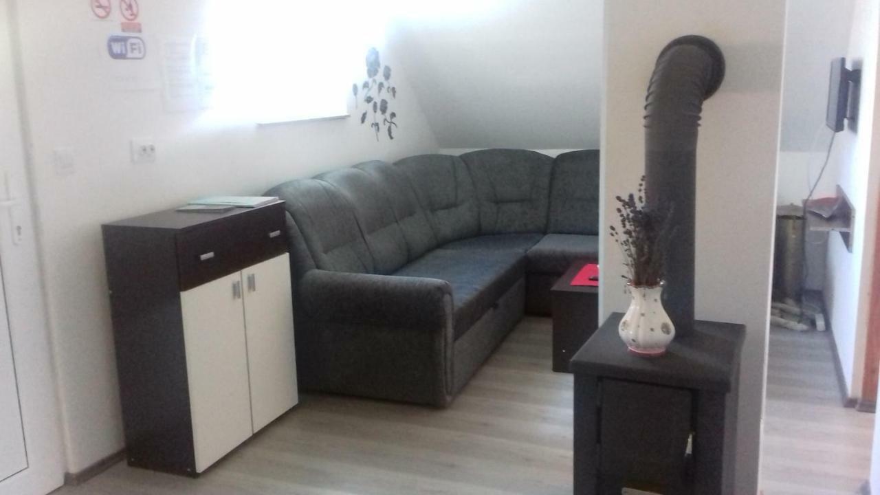 Apartment Lug Saborsko エクステリア 写真